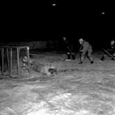 Skara. Ishockey: Invigning av Petersburgsbanan 1953.