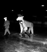 Skara. Petersburg. Isgala med Maj-Britt Rönningberg och Lennart Linden - Sigge Lundberg (1952?).