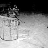 Skara. Idrott: Ishockey landskamp 19/2 1955.

Foto: Stig Rehn 3.