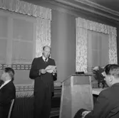 Kåge Andersson högtidstalar.