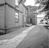 Skara. 
Hantverksföreningens hus på Gunnar Wennerbergsgatan 9, 1967. 
Bostadshus uppfört 1895 efter ritning av byggmästare F. A. Wahlström. 
Stadsäga 210.
