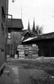 Skara. Olins gränd. Skara Bosättningsmagasins bakgård 1936.