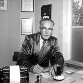 Företag och företagare. 
Cykel- och sporthandlare Eric Johansson, 1958.