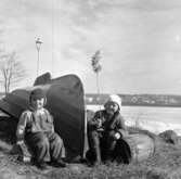 Kristianssons och Rehns i SI-stugan 1957.