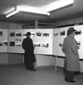Skara. Skara fotoklubbs jubileums-utställning i f. d. Josef Johanssons bilförsäljnings lokaler. 4-11 november 1959. 15-års jubileum.