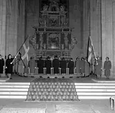 Skara. Lottakårens 25-årsjubileum 1954. Högtidlighet i Skara Domkyrka.