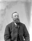 Ateljé. 
Resepredikant Ångman.

Fotograf:
Ellen Kock? Axel Lundbäck m.fl.
Gullspångssamlingen.
Bilder från Gullspång med omnejd.