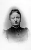 Marie Louise Holmberg.

Therese Otterblad drev fotoateljé på Stenportsgatan 24 i Lidköping.