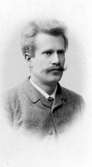 J. Alb. E. Nordin.

Charlotte Hermanson, f. 1852, drev fotoateljé på Torggatan 47 i Skara under åren 1885-1916. Filial i Lundsbrunn.
