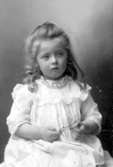 Britta Perhman född Hammar.

Ida Hammar drev fotoateljé på Skolgatan 13 & 14 i Skara. Firman etablerades 1895. Filial i Axvall och Nossebro.