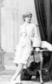 Fru Helga Rundberg, född Adamsen, i Figaros bröllop på Kongl. Dramatiska Teatern.
