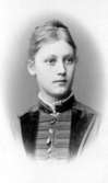 Josefina Westermark Munkatorp.

Charlotte Hermanson, f. 1852, drev fotoateljé på Torggatan 47 i Skara under åren 1885-1916. Filial i Lundsbrunn.