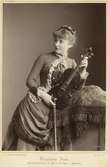 Teresina Tua, kammarvirtuos der köning von Spanien. 
Italiensk violinist f. 1867.

Maria FelicitÃ  