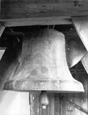 Kyrkklocka i Revesjö kyrka.