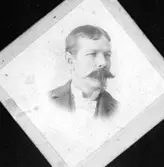 Skräddarmästare Carl G. Pettersson, Törestorp, Daretorp. Fotona är från slutet av 1800-talet till början av 1900-talet.