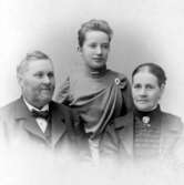Skräddarmästare Carl G. Pettersson, Törestorp, Daretorp. Fotona är från slutet av 1800-talet till början av 1900-talet.
