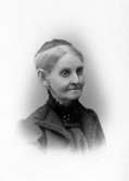 Fru Hedvig von Hall, född Granfelt.
Född i Gudhem 1844. 
Död 1909 å Silboholm, Götene.
Gift med Birger Hjalmar von Hall.
Född 1827 i Sävare.
Död 1907 i Skara.