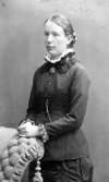 Emma Forssell, dotter till Sara Sjöstedt-Forssell.invv. nr. 86879.