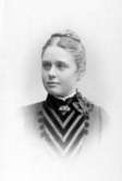 Selma Jacobsson drev fotoateljé på Fredsgatan 15 i Stockholm. Firman etablerades 1872. Hovfotograf 1899.