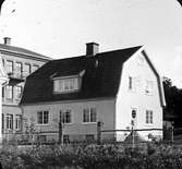 Bostadshus vid annexet till Skara läroverk.