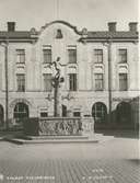 Kalmar, Kvarnholmen, Larmtorget. Vasa-Brunnen, 