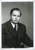 Lennart Sandgren, disponent, Bröderna Sandgrens Trätoffelfabrik.

Foto 1949-05-23