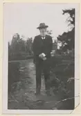Foto: Doktor Bergström 29/1 1928 på friherre Falkenbergs 99-årsdag.
Friherre Falkenberg var född på korpralsbostället Mjöshult, Kråksmåla socken.