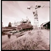 Kalmar varv. Ett fartyg på stapelbädden.