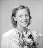 Konfirmanden Ulla Lundström. Foto 1947.
