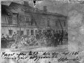Efter eldsvådan 1/9 1886 i Clarés gård, Nygatan 22.
Romeis korgmakeri fick då evakueras.