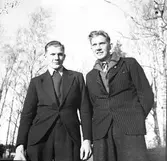 V Vikstrand och Per Vikstrand med ledare. Årsunda