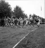 SM i stafett 4x100, 4x400 och 4x1500 m
samt 10 kamp.
23-24/7 1938