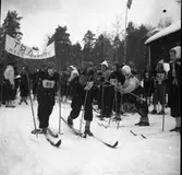 Skolungdomens skidtävlingar.  1941