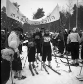 Skolungdomens skidtävlingar.  1941
