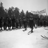 Skolungdomars fettisdagstävlingar. 1945