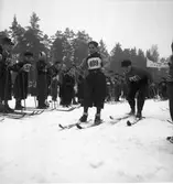 Skolungdomars fettisdagstävlingar. 1945