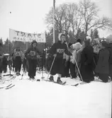 Skolungdomars fettisdagstävlingar. 1945