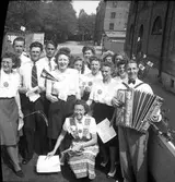 Barnens Dag. 1945

SGV- Svenska Gång och Vandringsförbundet. (startat 18 mars 1934)

