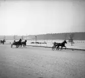 Travpremering första söndagen. 1946