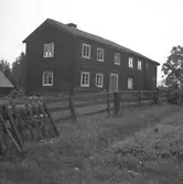 Gammelgården i Åbyggeby. 1943
