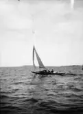 Segelbåt.