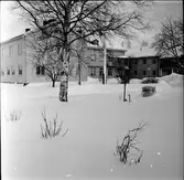 Arbrå,
Stenbacka,
Fru Annie Roos avtackas,
Mars 1970