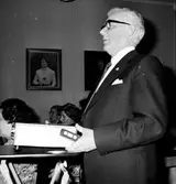 Arbrå,
Kyrkliga syföreningsförsäljning,
April 1971