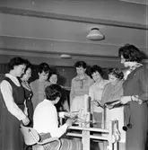 Svabensverk,
Vävkurs,
6 April 1965