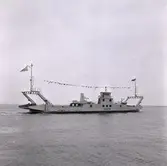 Vägverkets färja 296 vid varvet i Kalmar.