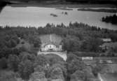 Flygfoto över Hindsekind Gård i Värnamo Kommun. Nr. H. 1892