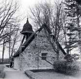 Arby kyrka. Likboden under byggnadsarbete 1958.