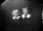 Barnporträtt - två barn, Östhammar, Uppland