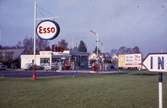 Ny Esso-station.