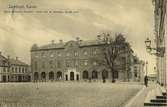 Larmtorget 1910, EOska huset. Obs den oputsade tegelfasaden.